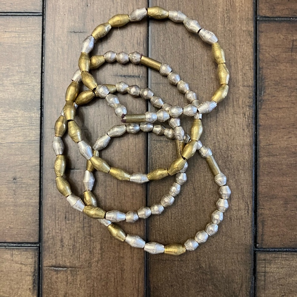 Manifesto bracelets - set of 4